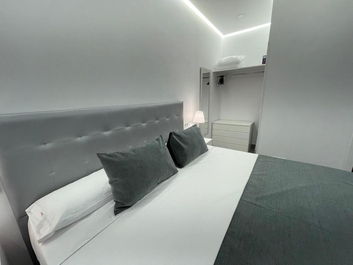 Suara Apartamentos 3 マドリード エクステリア 写真
